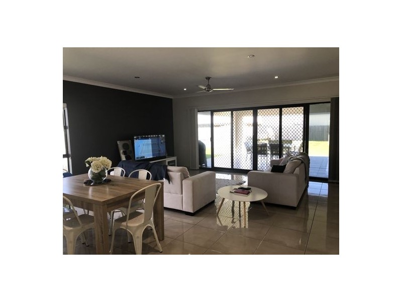 13 Ashton Place, Ooralea QLD 4740