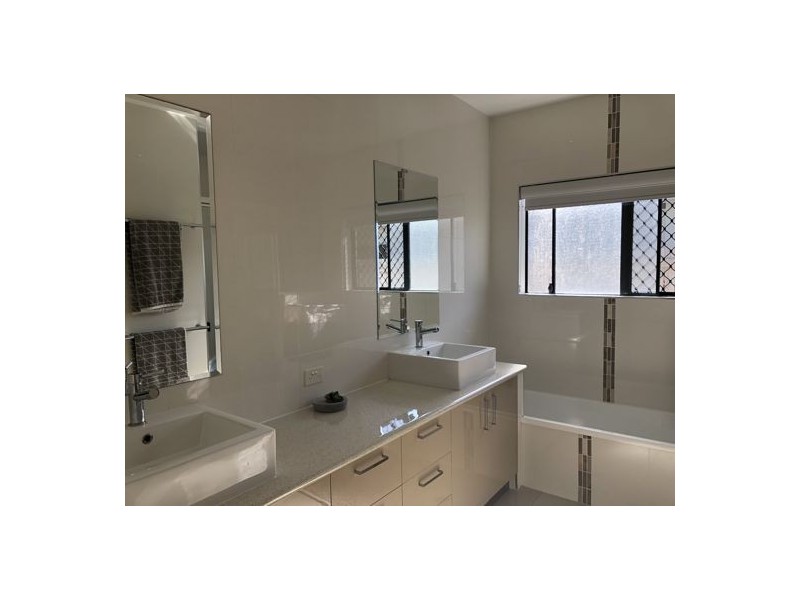 13 Ashton Place, Ooralea QLD 4740