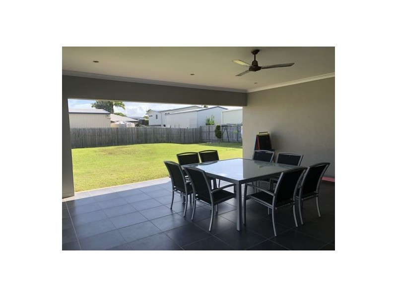 13 Ashton Place, Ooralea QLD 4740