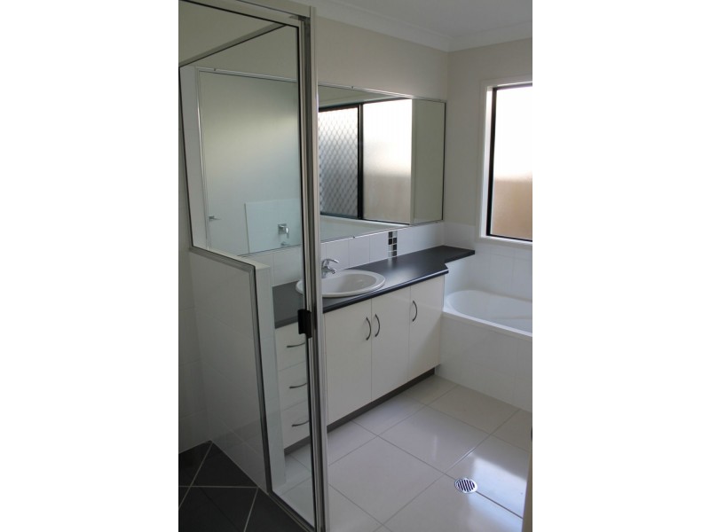 54 Bunya Way, Andergrove QLD 4740