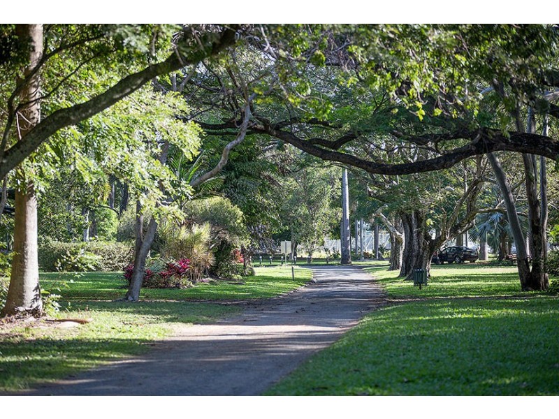 24 East Gordon Street, Mackay QLD 4740