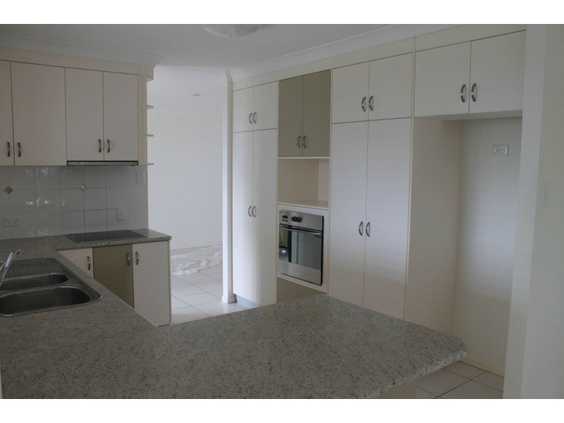 16 Seafarer Court, Blacks Beach QLD 4740