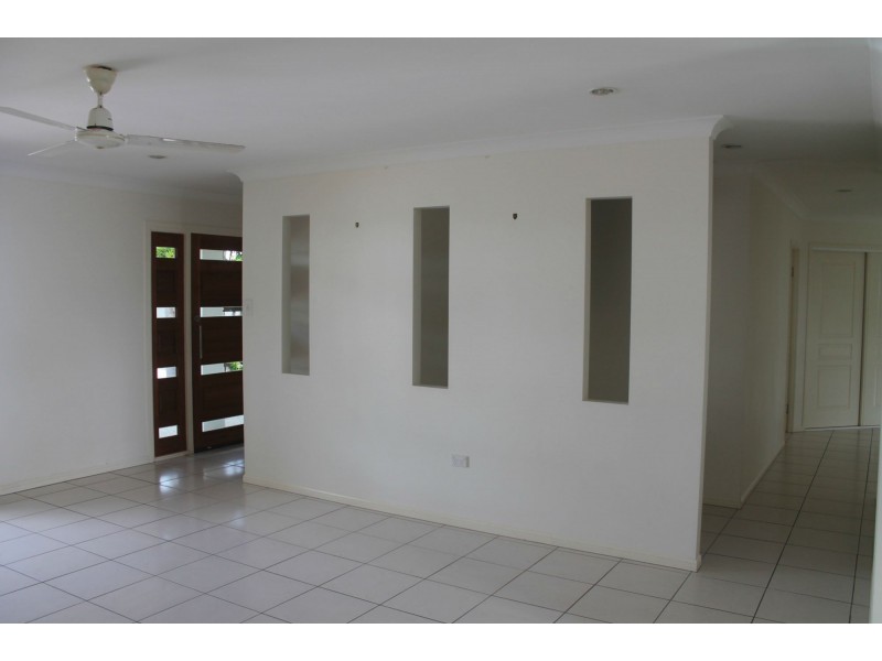 16 Seafarer Court, Blacks Beach QLD 4740