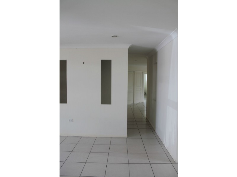 16 Seafarer Court, Blacks Beach QLD 4740