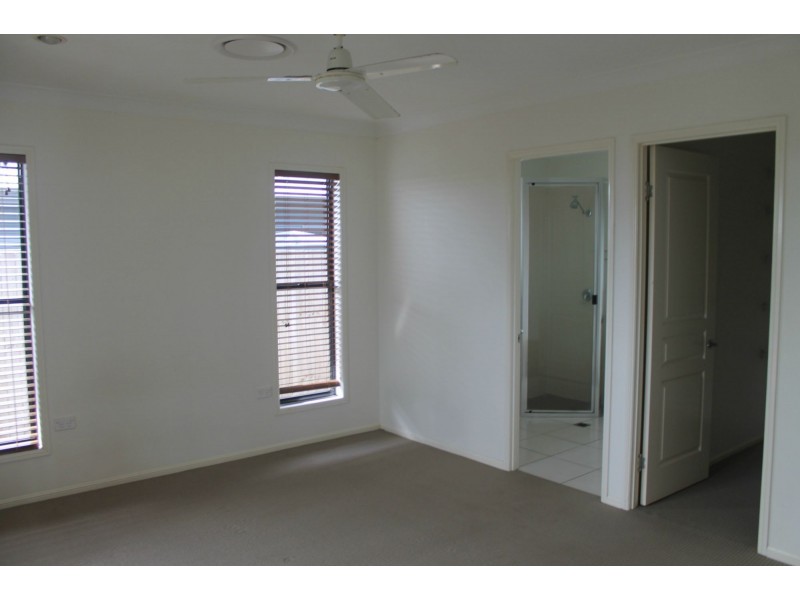 16 Seafarer Court, Blacks Beach QLD 4740