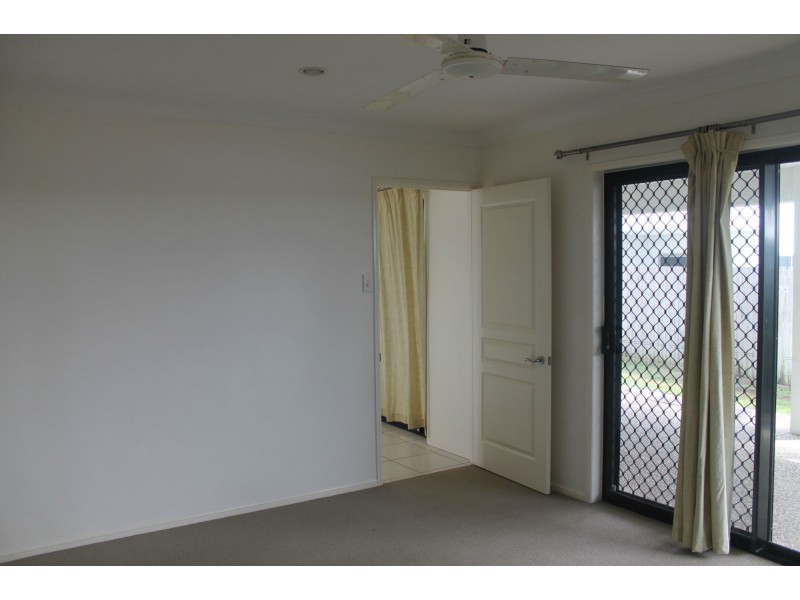 16 Seafarer Court, Blacks Beach QLD 4740