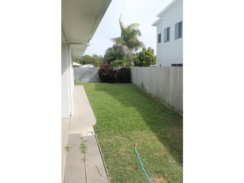 16 Seafarer Court, Blacks Beach QLD 4740