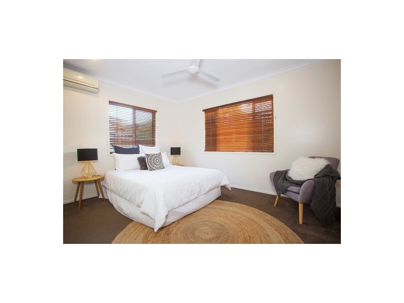 7 Maurene Court, Glenella QLD 4740