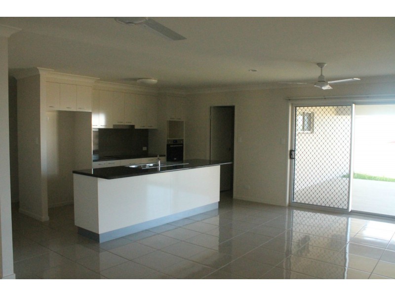 15 Clive Court, Beaconsfield QLD 4740