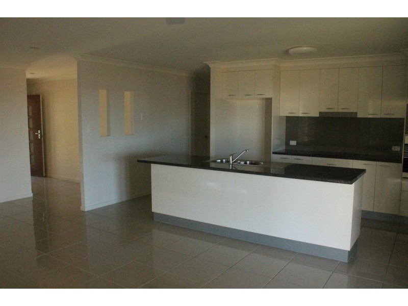 15 Clive Court, Beaconsfield QLD 4740