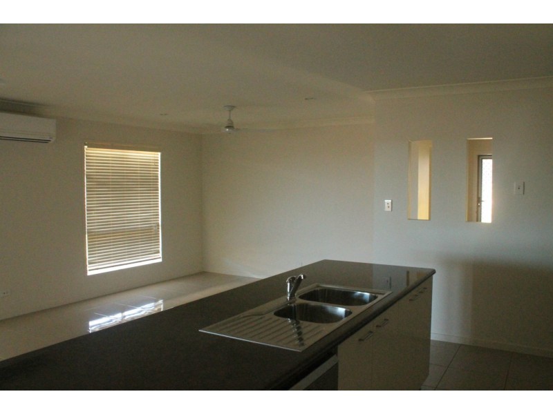 15 Clive Court, Beaconsfield QLD 4740