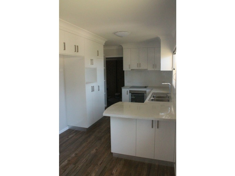 13 Downing Street, Ooralea QLD 4740