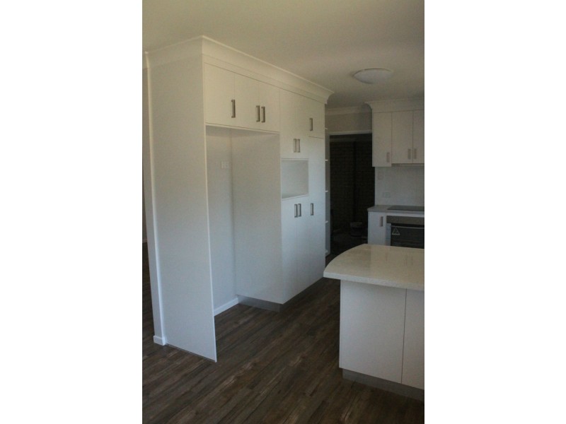 13 Downing Street, Ooralea QLD 4740