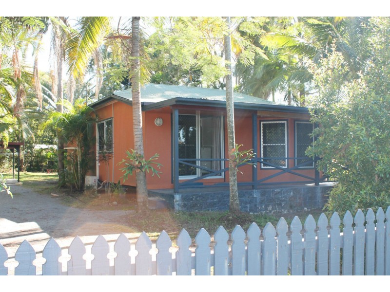 4 Hicks Street, North Mackay QLD 4740