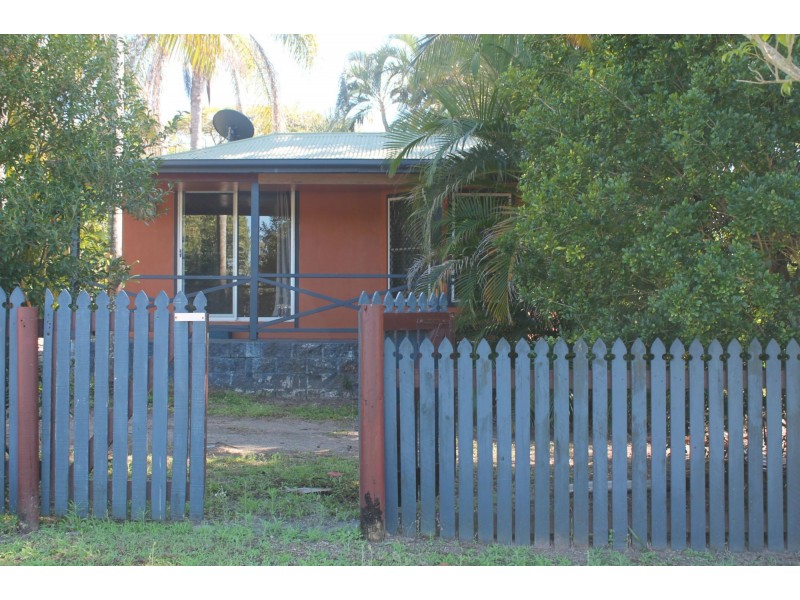 4 Hicks Street, North Mackay QLD 4740