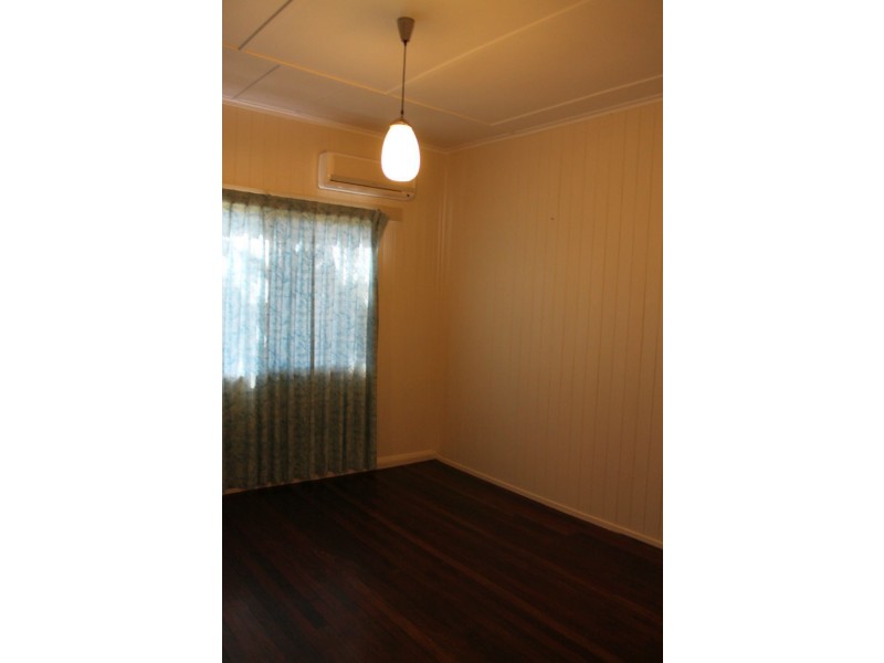 4 Hicks Street, North Mackay QLD 4740