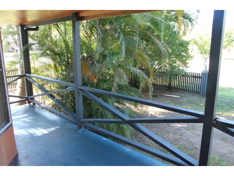 4 Hicks Street, North Mackay QLD 4740