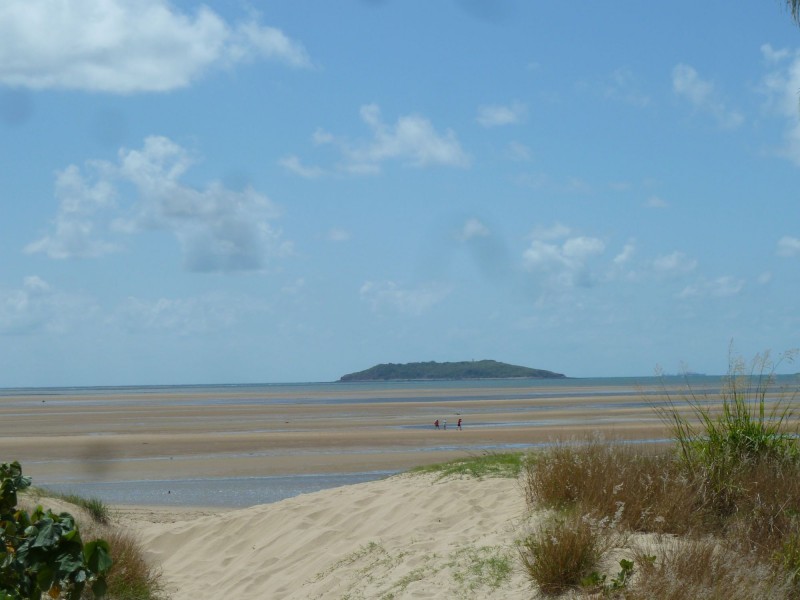 Lot 829 PALMS AT THE BEACH, East Mackay QLD 4740
