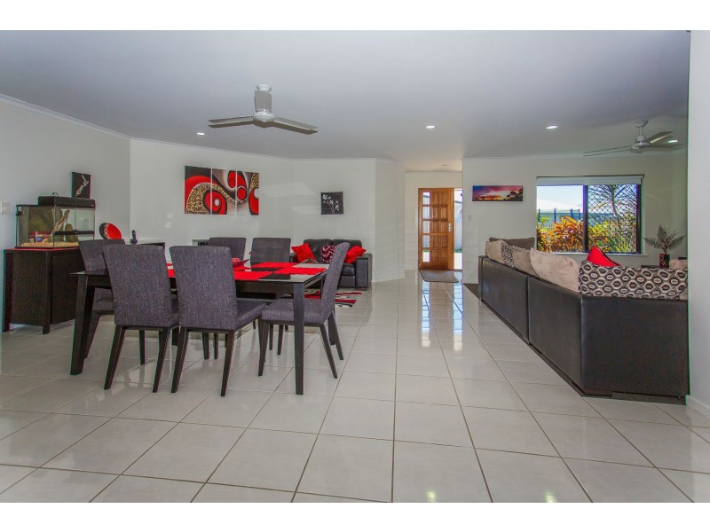6 Woodroffe Place, Glenella QLD 4740