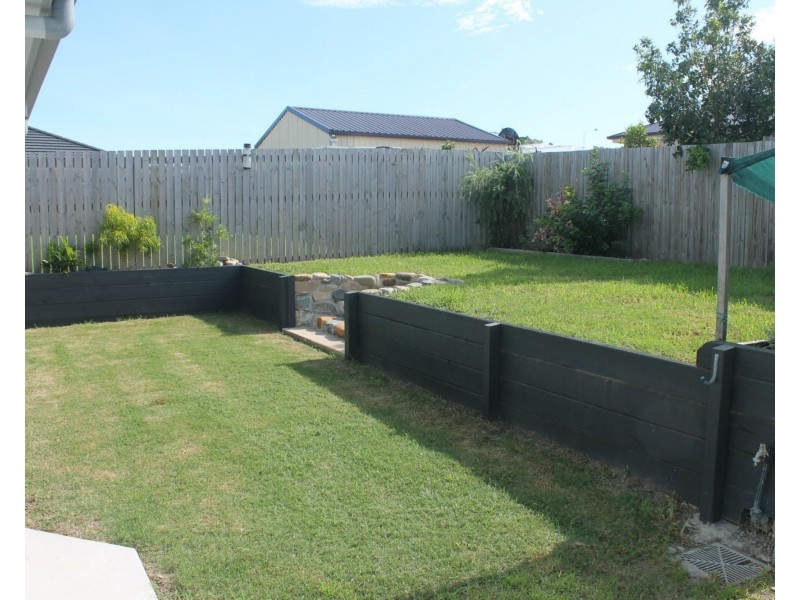 17 Cordia Street, Rural View QLD 4740