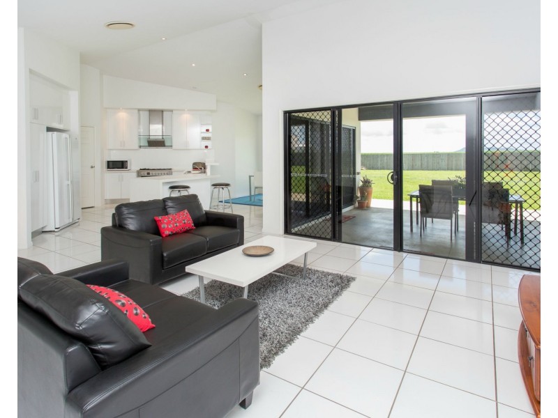 51 Clive Rogers Drive, Mirani QLD 4754