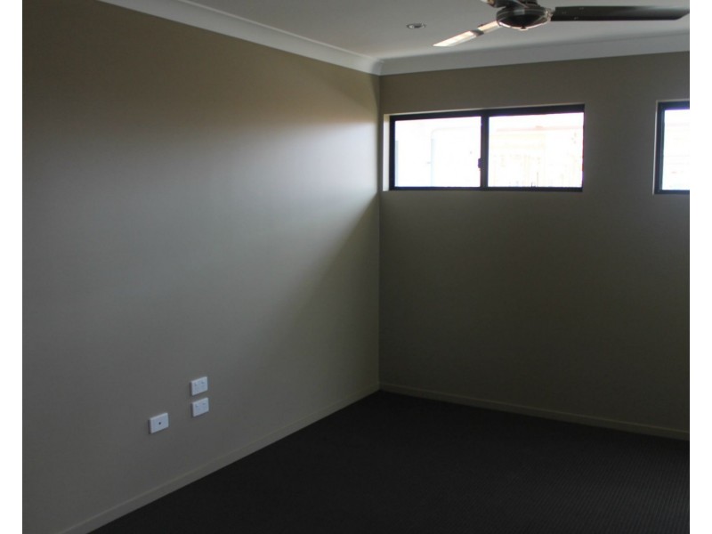 37 Tamron Drive, Mount Pleasant QLD 4740