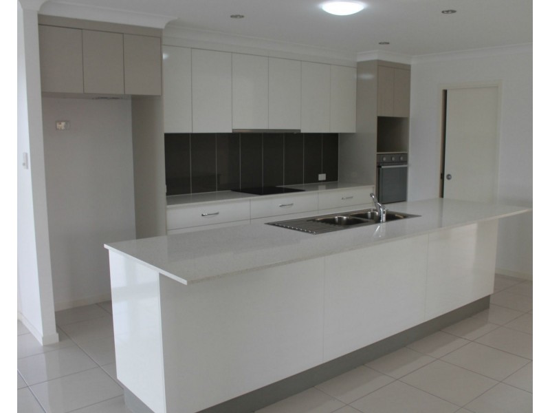 37 Tamron Drive, Mount Pleasant QLD 4740