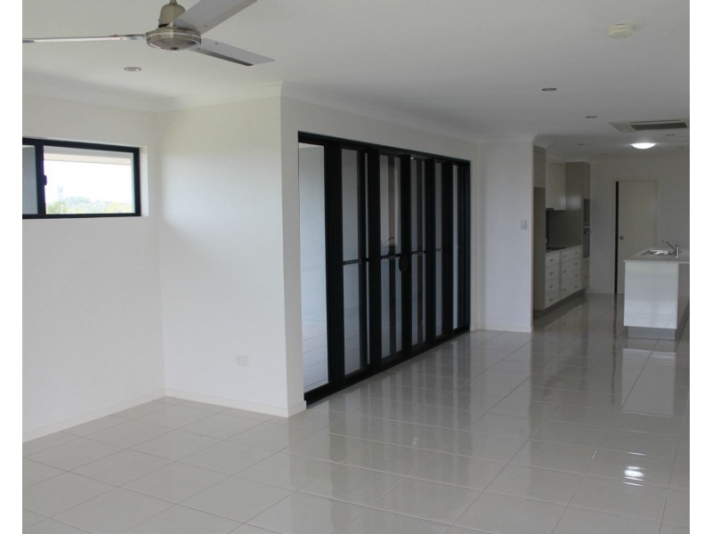 37 Tamron Drive, Mount Pleasant QLD 4740