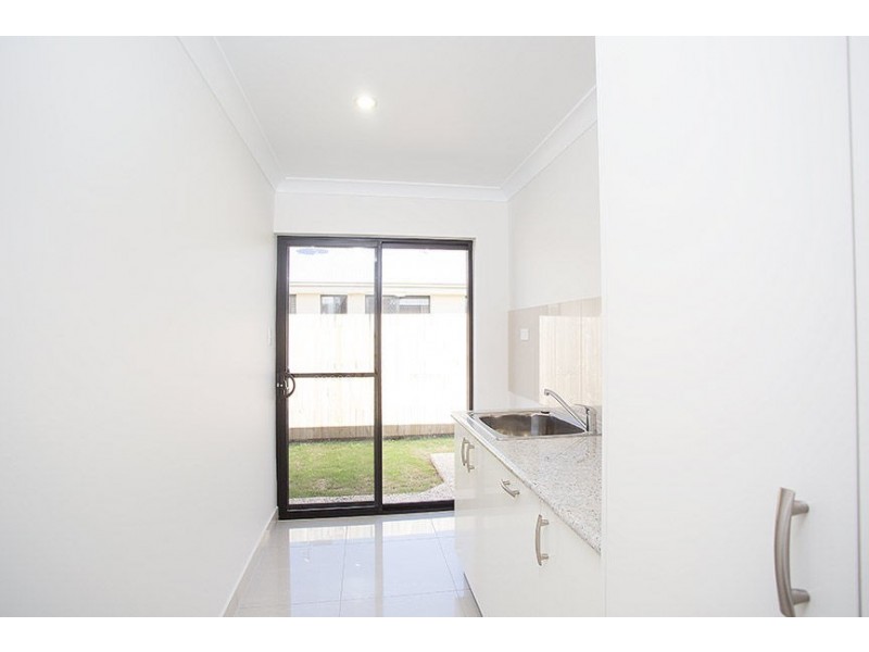 4 Dexter Court, Glenella QLD 4740