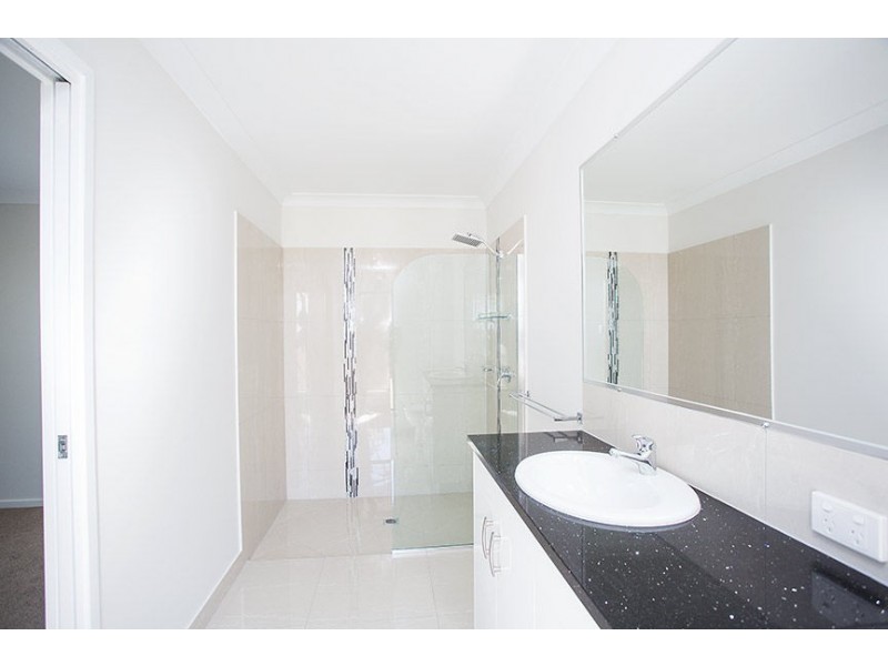 4 Dexter Court, Glenella QLD 4740