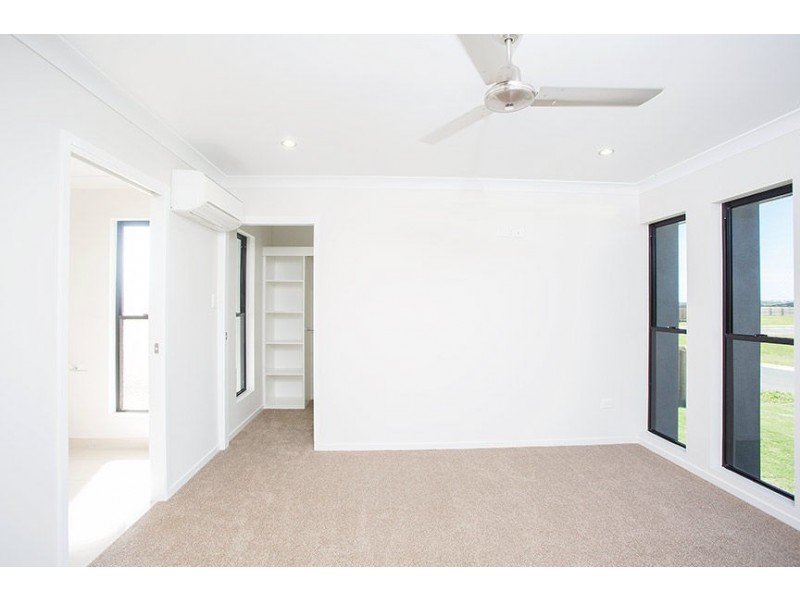 4 Dexter Court, Glenella QLD 4740