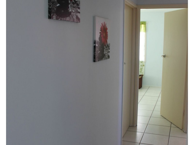 9 Pharlap Parade, Ooralea QLD 4740