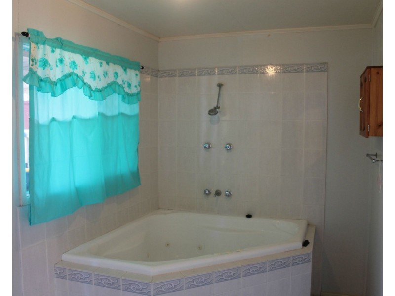 9 Pharlap Parade, Ooralea QLD 4740