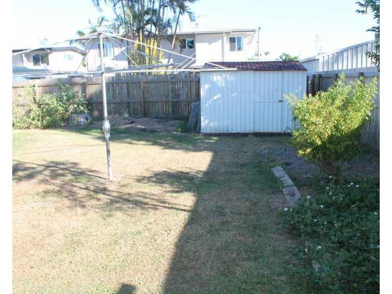 9 Pharlap Parade, Ooralea QLD 4740