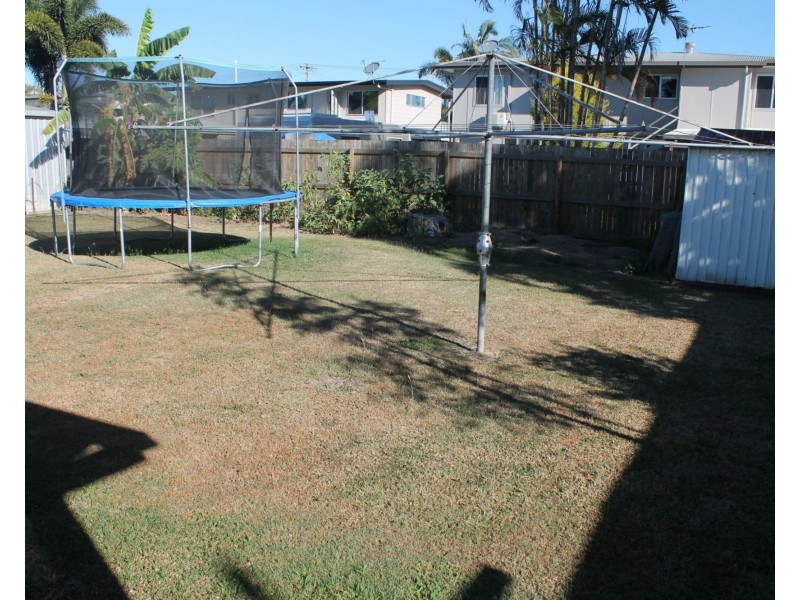 9 Pharlap Parade, Ooralea QLD 4740