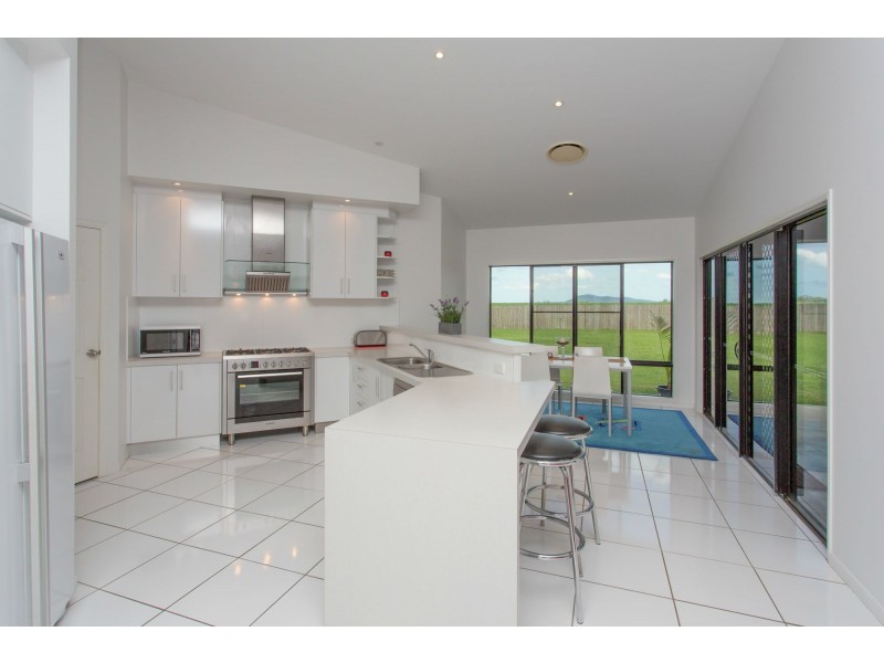 51 Clive Rogers Drive, Mirani QLD 4754