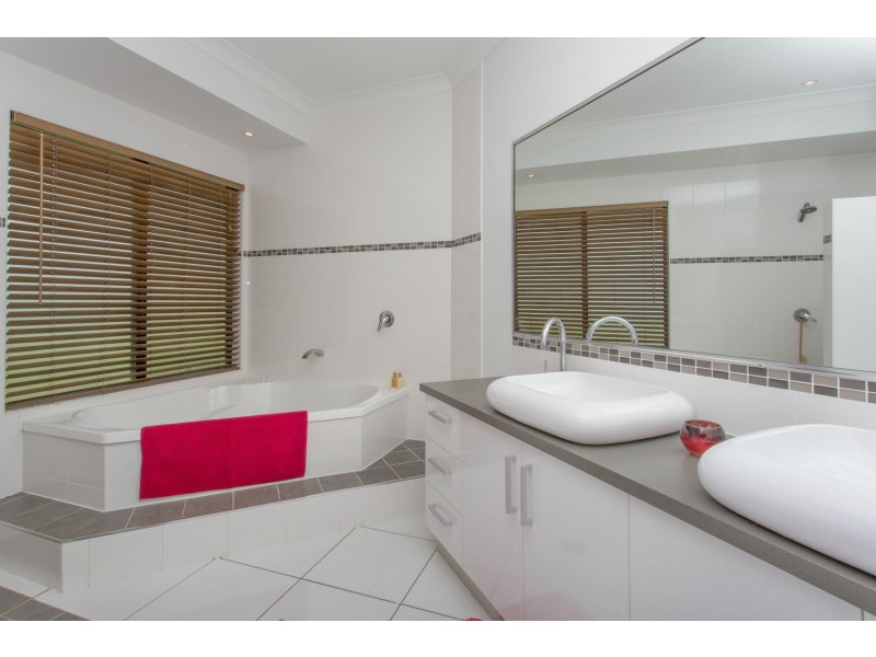 51 Clive Rogers Drive, Mirani QLD 4754