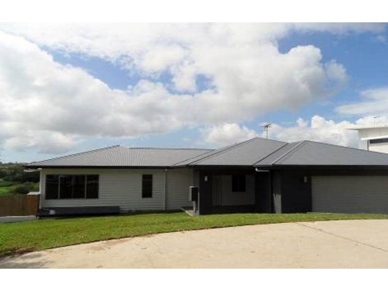71 Cinnamon Drive North, Glenella QLD 4740