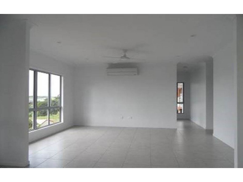 71 Cinnamon Drive North, Glenella QLD 4740