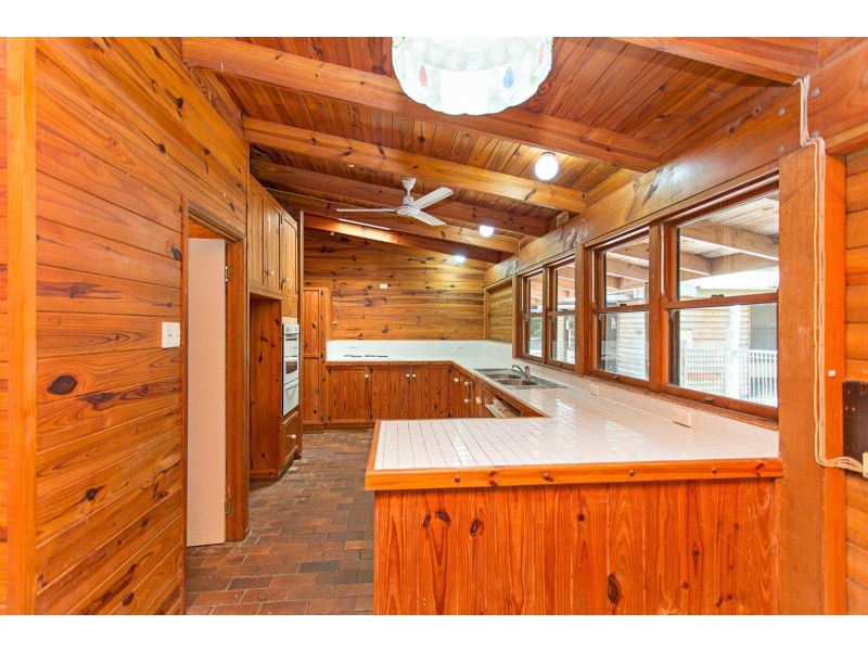 6 Bourke Street, Blacks Beach QLD 4740