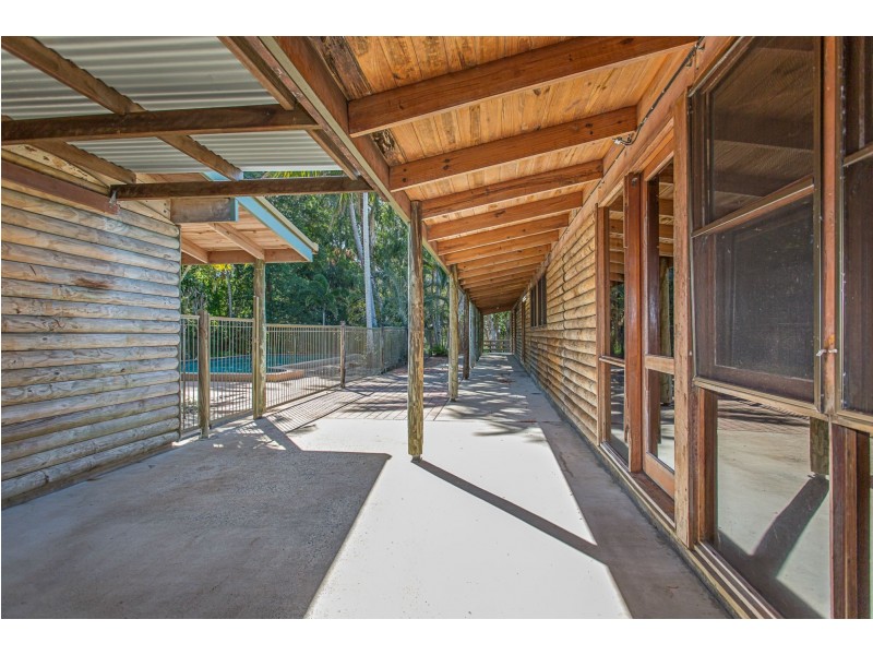 6 Bourke Street, Blacks Beach QLD 4740