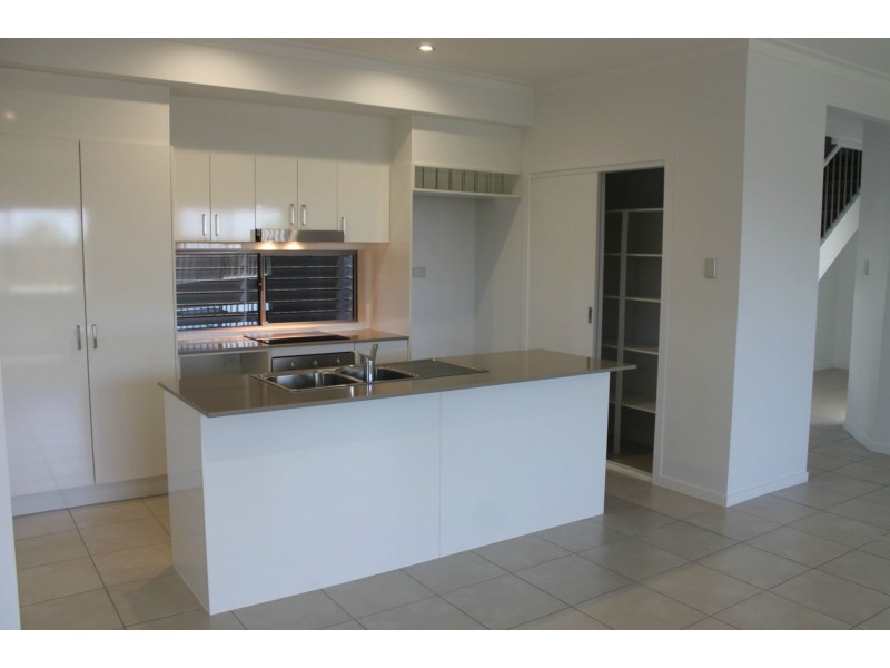 18 Vaucluse Crescent, East Mackay QLD 4740