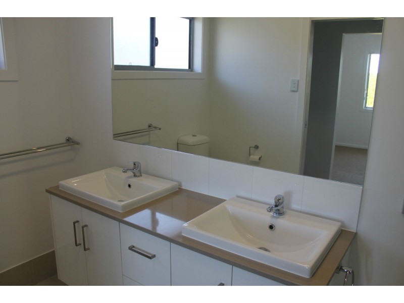 18 Vaucluse Crescent, East Mackay QLD 4740