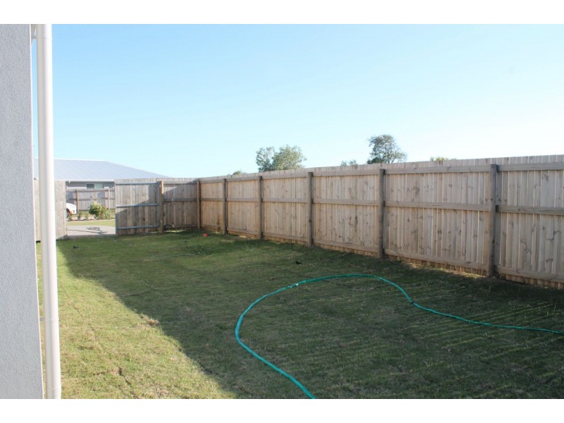 18 Vaucluse Crescent, East Mackay QLD 4740