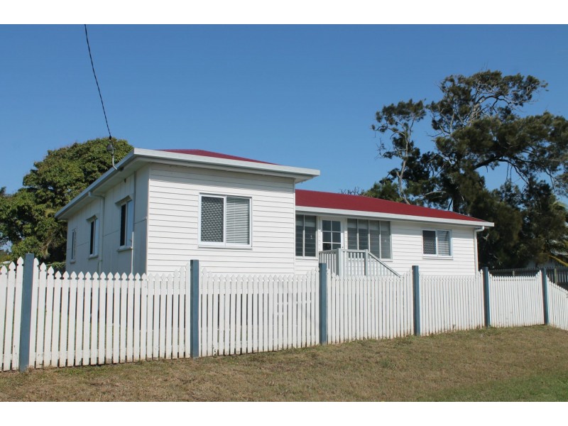 33 Shakespeare Street, East Mackay QLD 4740