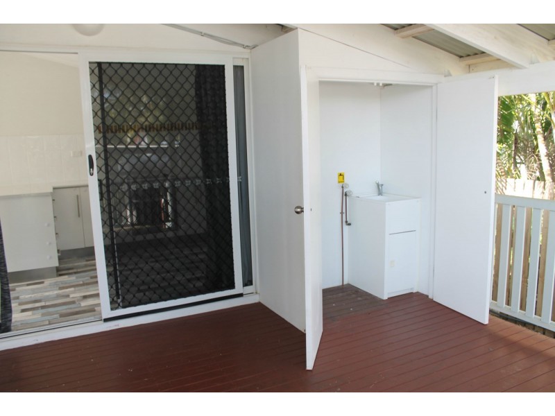 33 Shakespeare Street, East Mackay QLD 4740