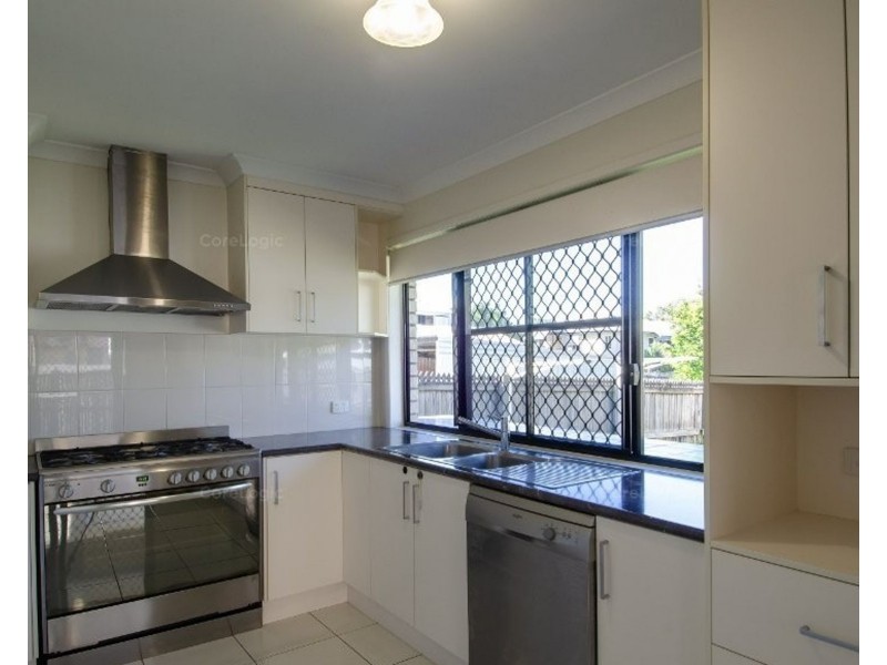 25 Meadow Street North, Mackay QLD 4740