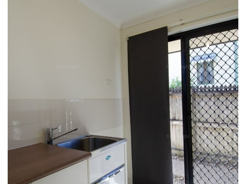 25 Meadow Street North, Mackay QLD 4740