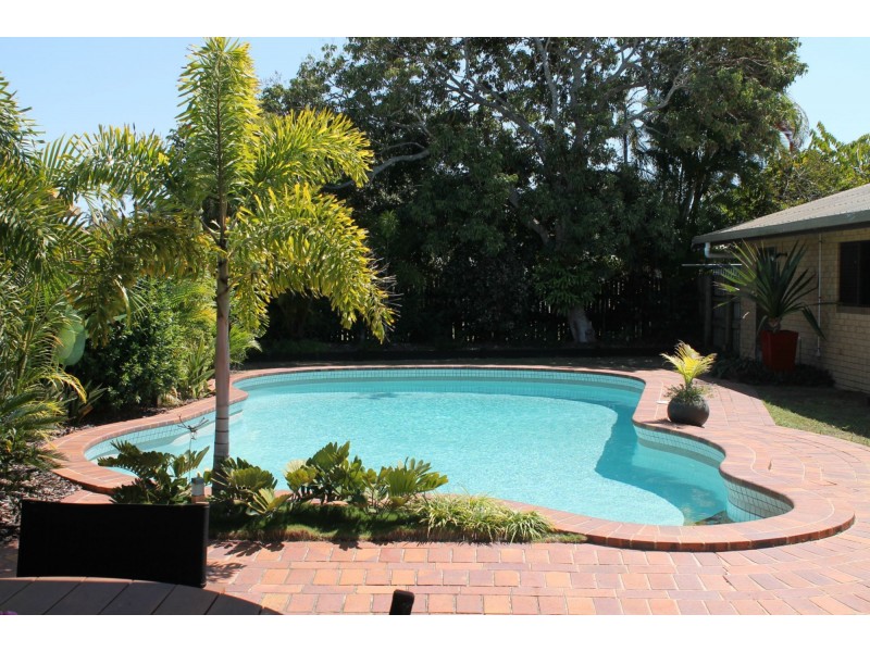 5 Bourke Street, Blacks Beach QLD 4740