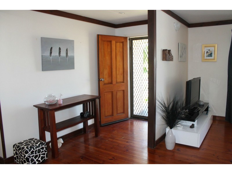 5 Bourke Street, Blacks Beach QLD 4740